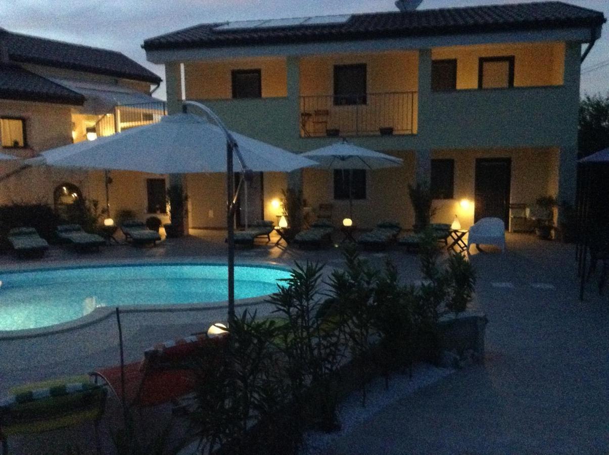 Elicriso Resort Rasopasno Exterior photo